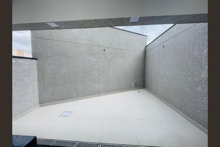 Casa à venda com 210m², 3 quartos e 4 vagasQuintal