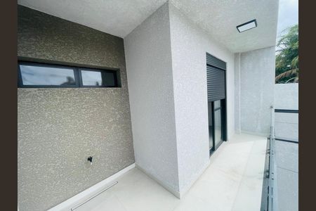 Casa à venda com 210m², 3 quartos e 4 vagasSacada