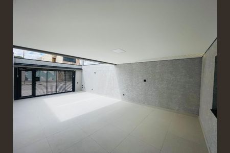 Casa à venda com 210m², 3 quartos e 4 vagasGaragem