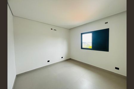 Casa à venda com 210m², 3 quartos e 4 vagasQuarto Suíte 1