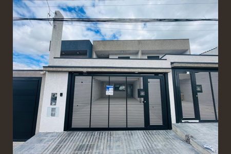 Casa à venda com 210m², 3 quartos e 4 vagasPlaca Instalada na Fachada do Imóvel 