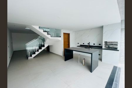 Casa à venda com 210m², 3 quartos e 4 vagasChurrasqueira