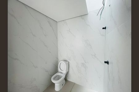 Casa à venda com 210m², 3 quartos e 4 vagasLavabo 1