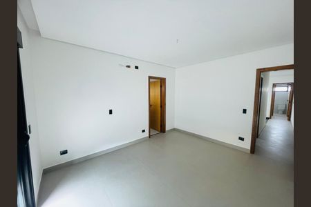 Casa à venda com 210m², 3 quartos e 4 vagasQuarto Suíte 3