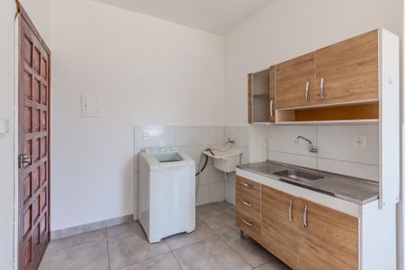 Sala/Quarto de kitnet/studio para alugar com 1 quarto, 50m² em Cavalhada, Porto Alegre