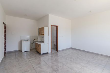 Sala/Quarto de kitnet/studio para alugar com 1 quarto, 50m² em Cavalhada, Porto Alegre