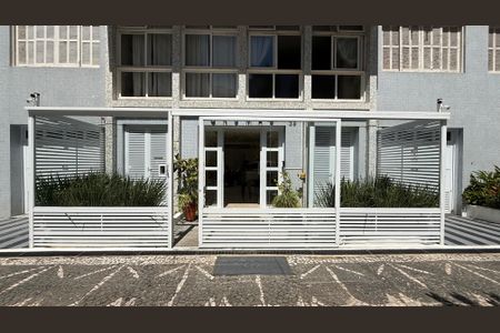 Apartamento para alugar com 110m², 3 quartos e 1 vaga Apartamento para alugar com 110m², 3 quartos e 1 vagaFachada