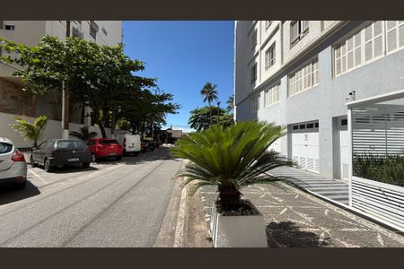 Apartamento para alugar com 110m², 3 quartos e 1 vaga Apartamento para alugar com 110m², 3 quartos e 1 vagaVista da Rua
