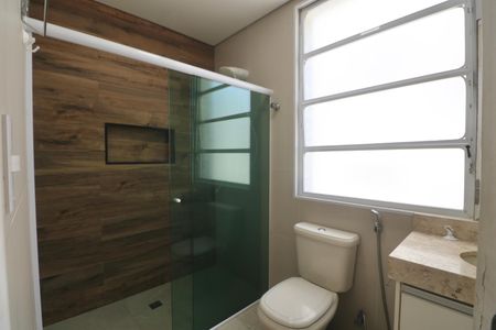 Apartamento para alugar com 110m², 3 quartos e 1 vaga Apartamento para alugar com 110m², 3 quartos e 1 vagaBanheiro Social