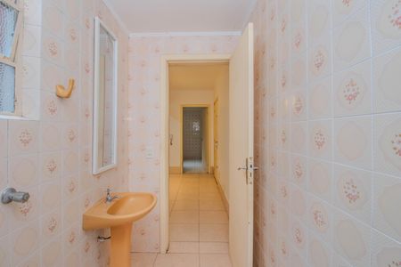 Banheiro de kitnet/studio à venda com 1 quarto, 48m² em Chácara das Pedras, Porto Alegre