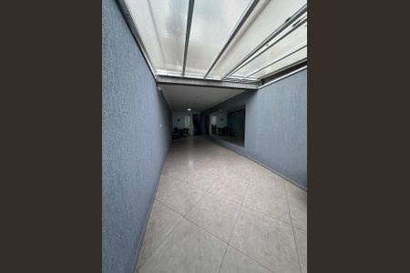 Casa de condomínio à venda com 135m², 2 quartos e 3 vagas Casa de condomínio à venda com 135m², 2 quartos e 3 vagasCorredor