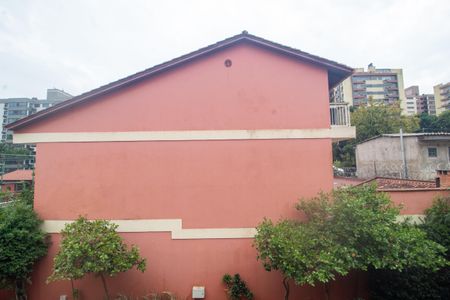 Casa à venda com 176m², 4 quartos e 2 vagasVista