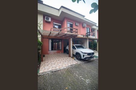 Garagem de casa à venda com 4 quartos, 176m² em Tristeza, Porto Alegre