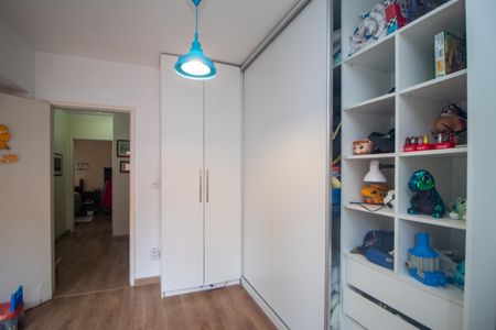 Casa à venda com 176m², 4 quartos e 2 vagasQuarto 2