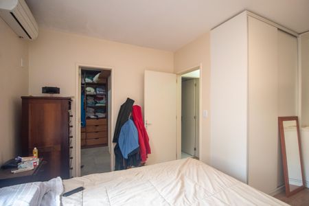 Casa à venda com 176m², 4 quartos e 2 vagasSuite