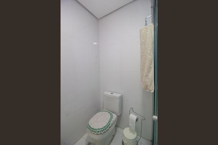 Casa à venda com 176m², 4 quartos e 2 vagasBanheiro 2