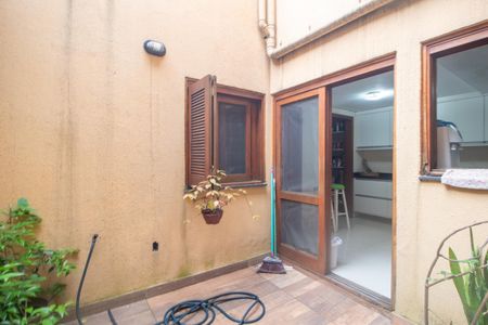 Casa à venda com 176m², 4 quartos e 2 vagasQuintal
