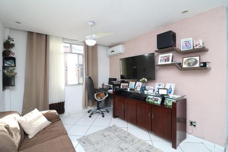 Sala de apartamento à venda com 2 quartos, 57m² em Tauá, Rio de Janeiro