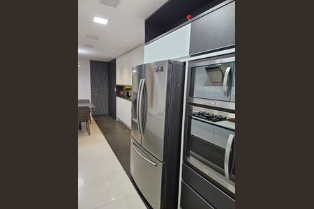 Apartamento à venda com 236m², 3 quartos e 4 vagas Apartamento à venda com 236m², 3 quartos e 4 vagasCozinha