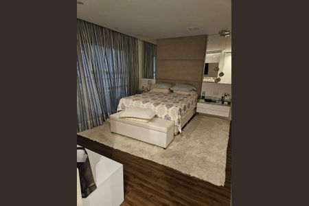 Apartamento à venda com 236m², 3 quartos e 4 vagas Apartamento à venda com 236m², 3 quartos e 4 vagasQuarto