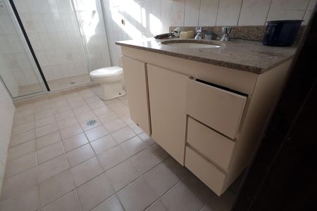 Casa à venda com 146m², 3 quartos e 2 vagasBanheiro Suíte