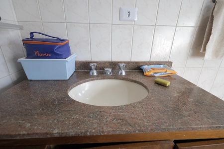 Casa à venda com 146m², 3 quartos e 2 vagasBanheiro Suíte