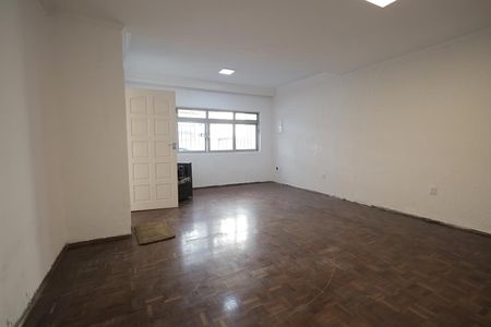 Casa à venda com 146m², 3 quartos e 2 vagasSala