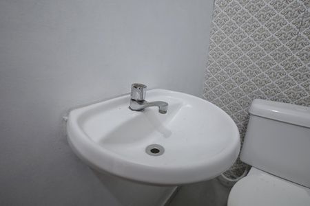 Casa à venda com 146m², 3 quartos e 2 vagasBanheiro 1