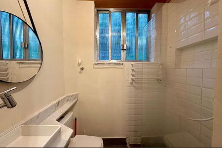 Banheiro de apartamento para alugar com 1 quarto, 24m² em Copacabana, Rio de Janeiro