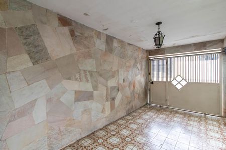 Casa à venda com 182m², 3 quartos e 5 vagas Casa à venda com 182m², 3 quartos e 5 vagasGaragem 2