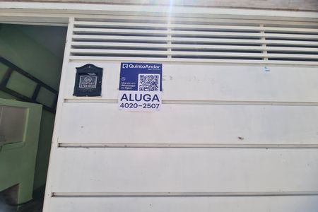 Placa de casa para alugar com 3 quartos, 160m² em Vila Antonieta, São Paulo