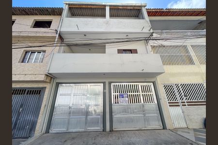 Casa à venda com 80m², 2 quartos e sem vagaFachada