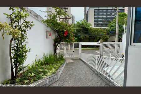 Apartamento para alugar com 93m², 3 quartos e 1 vagaEntrada