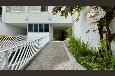 Apartamento para alugar com 93m², 3 quartos e 1 vagaEntrada