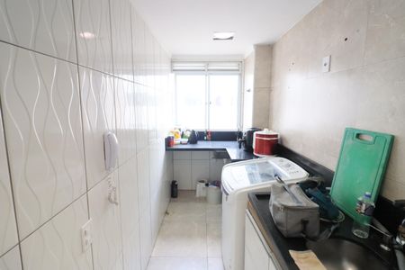 Apartamento à venda com 41m², 2 quartos e sem vagaCozinha e Área de Serviço
