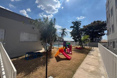 Apartamento à venda com 48m², 2 quartos e 1 vaga Apartamento à venda com 48m², 2 quartos e 1 vagaQuintal