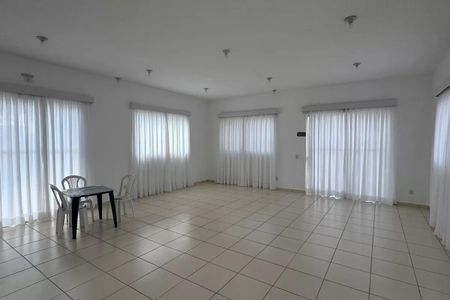 Apartamento à venda com 48m², 2 quartos e 1 vaga Apartamento à venda com 48m², 2 quartos e 1 vagaSala