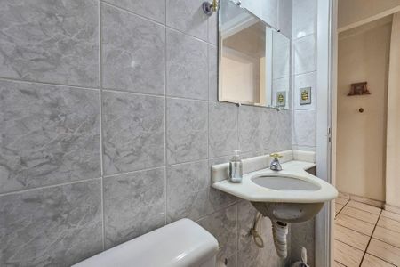 Apartamento para alugar com 60m², 1 quarto e 1 vaga Apartamento para alugar com 60m², 1 quarto e 1 vagaBanheiro da Suíte