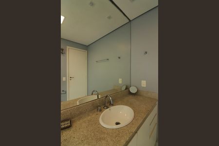 Apartamento à venda com 155m², 3 quartos e 3 vagasSuíte 1 Banheiro 