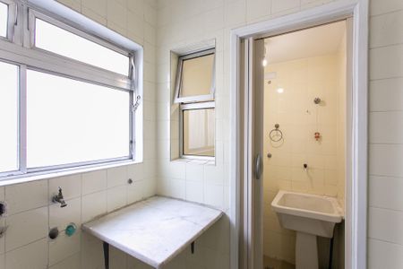 Apartamento à venda com 99m², 3 quartos e 1 vagaÁrea de Serviço