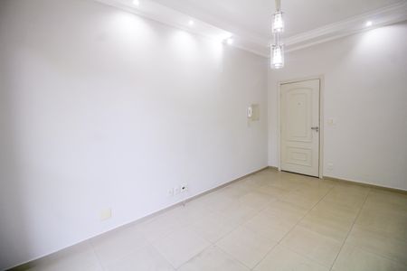 Apartamento para alugar com 89m², 2 quartos e sem vagaSala