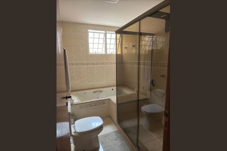 Banheiro de casa à venda com 3 quartos, 180m² em Jardim Danubio, Jundiaí