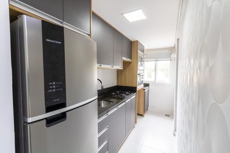 Cozinha e Área de Serviço de apartamento à venda com 2 quartos, 53m² em Ipanema, Porto Alegre