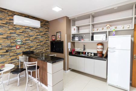 Apartamento à venda com 53m², 2 quartos e 1 vaga Apartamento à venda com 53m², 2 quartos e 1 vagaÁrea comum - Salão de festas
