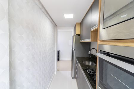 Cozinha e Área de Serviço de apartamento à venda com 2 quartos, 53m² em Ipanema, Porto Alegre