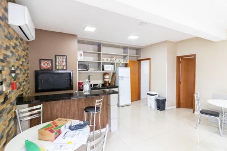 Apartamento à venda com 53m², 2 quartos e 1 vaga Apartamento à venda com 53m², 2 quartos e 1 vagaÁrea comum - Salão de festas
