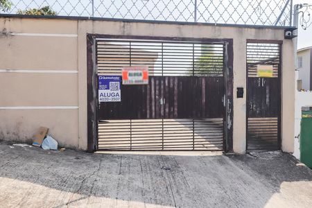 Casa de condomínio para alugar com 64m², 2 quartos e 1 vagaFachada