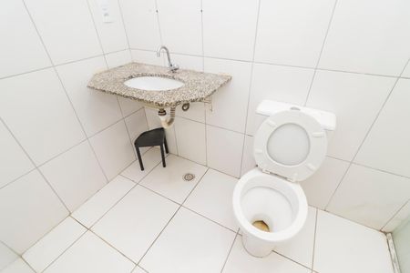 Casa de condomínio para alugar com 64m², 2 quartos e 1 vagaBanheiro da Suíte 2