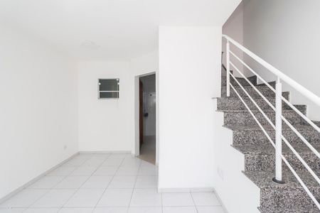 Casa de condomínio para alugar com 64m², 2 quartos e 1 vagaSala