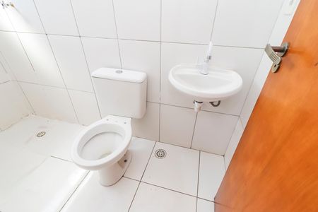 Casa de condomínio para alugar com 64m², 2 quartos e 1 vagaBanheiro da Suíte 1